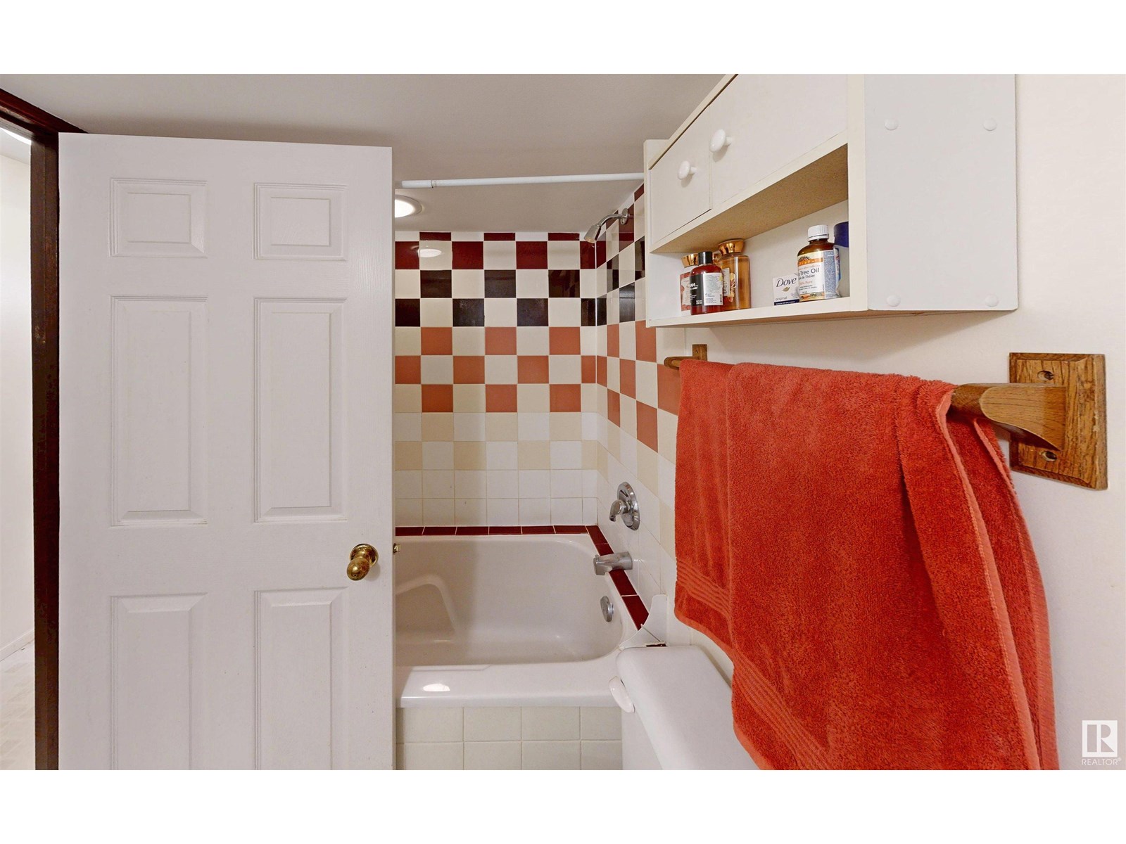 Photo 50 of 7914 7916 110 St Nw, Edmonton AB