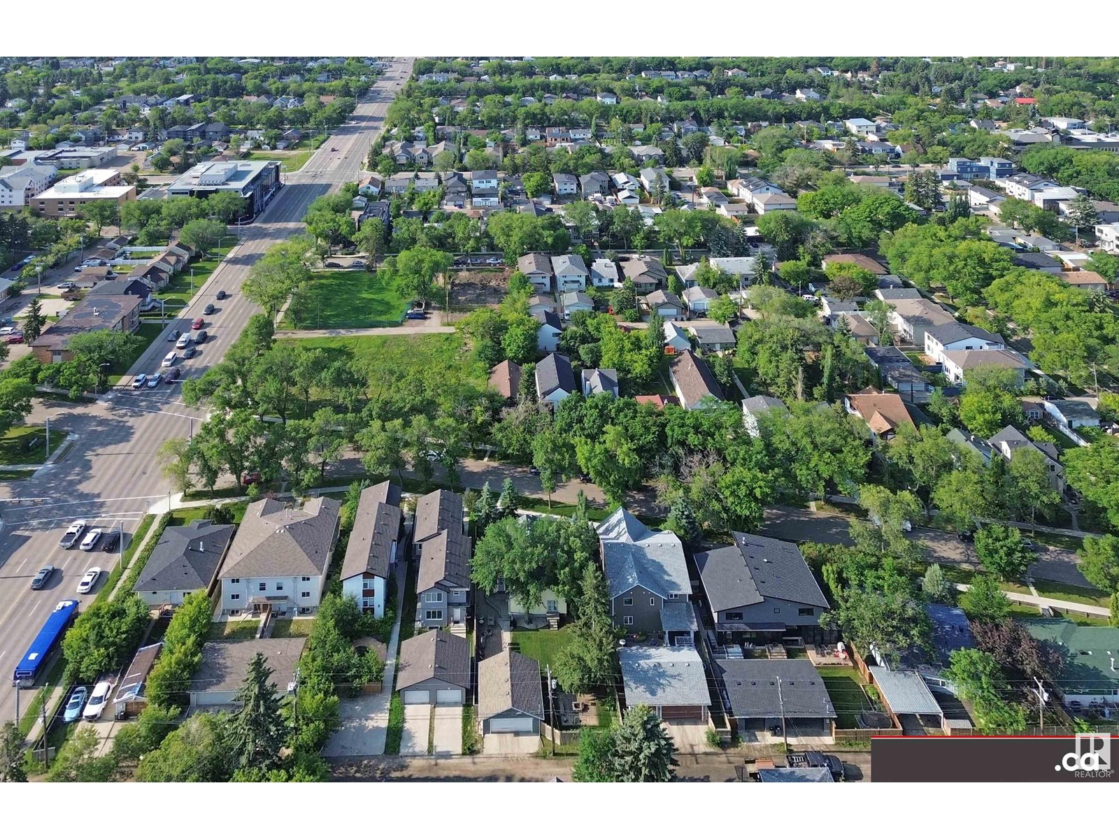 Photo 68 of 7914 7916 110 St Nw, Edmonton AB