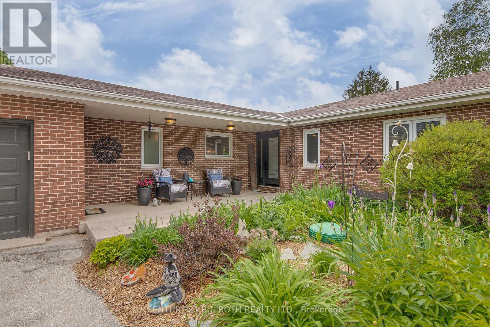 Photo 5 of 6495 13 Th Line, New Tecumseth ON