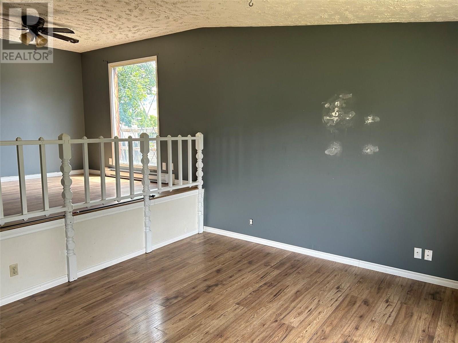  2571 Lakeshore Road, Vernon