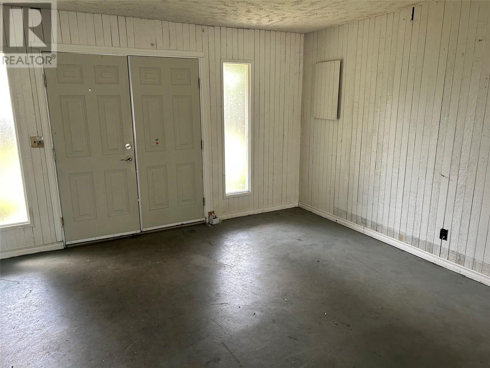  2571 Lakeshore Road, Vernon