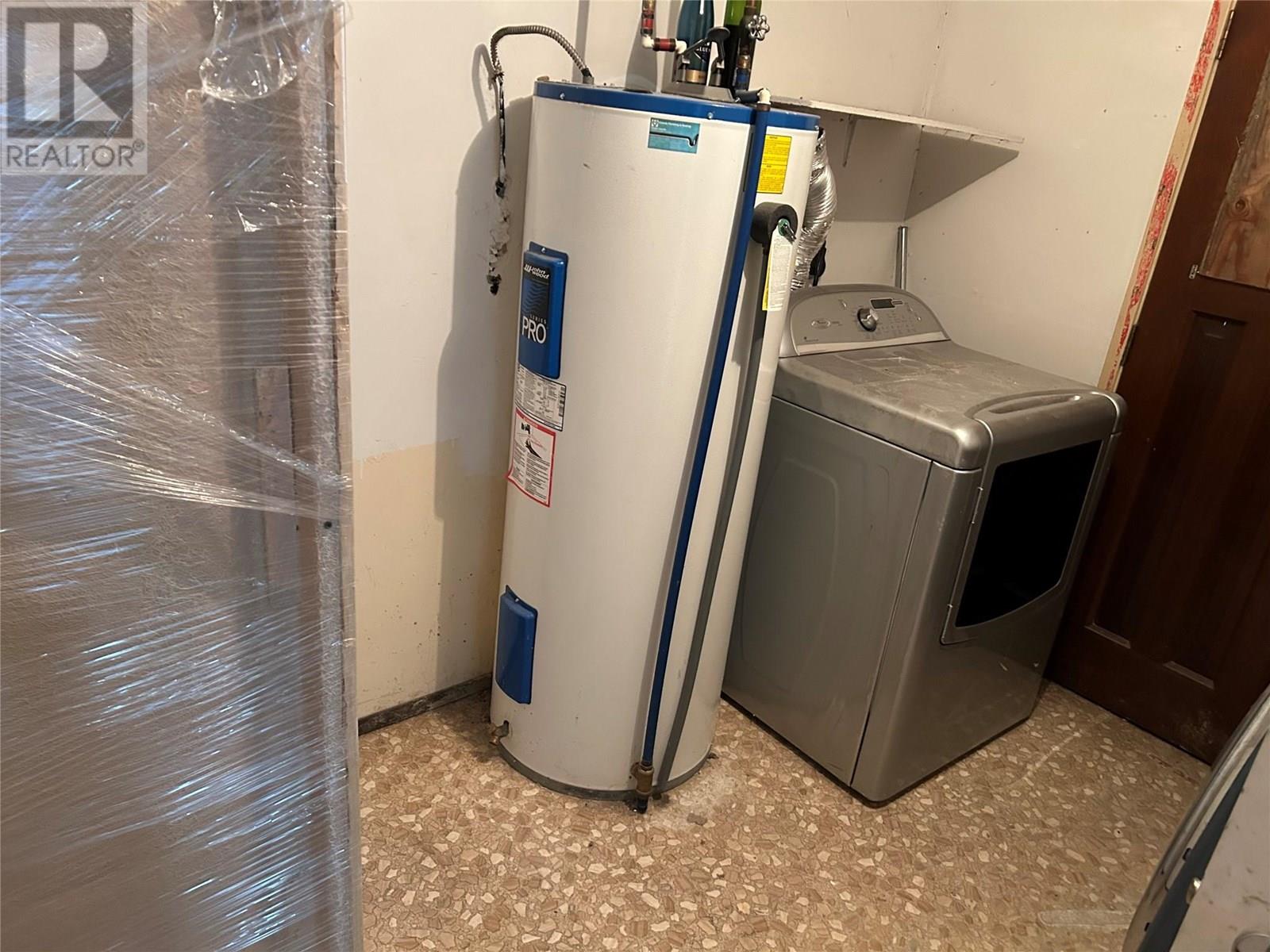  2571 Lakeshore Road, Vernon