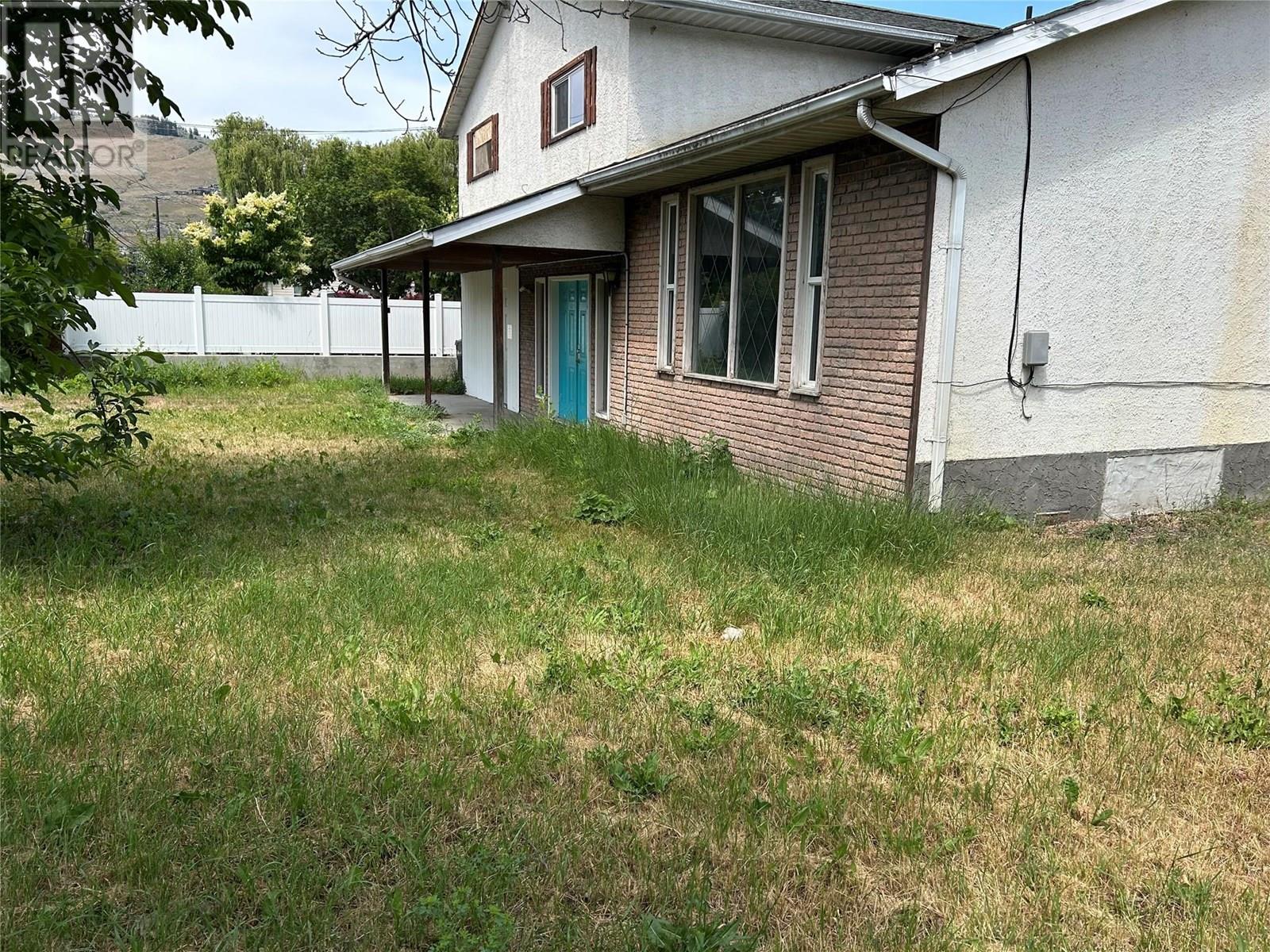  2571 Lakeshore Road, Vernon