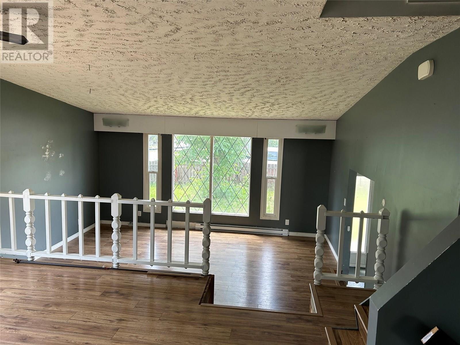  2571 Lakeshore Road, Vernon