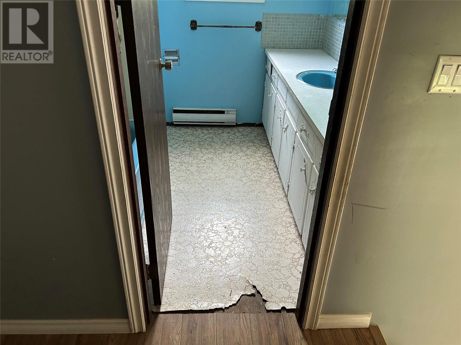  2571 Lakeshore Road, Vernon