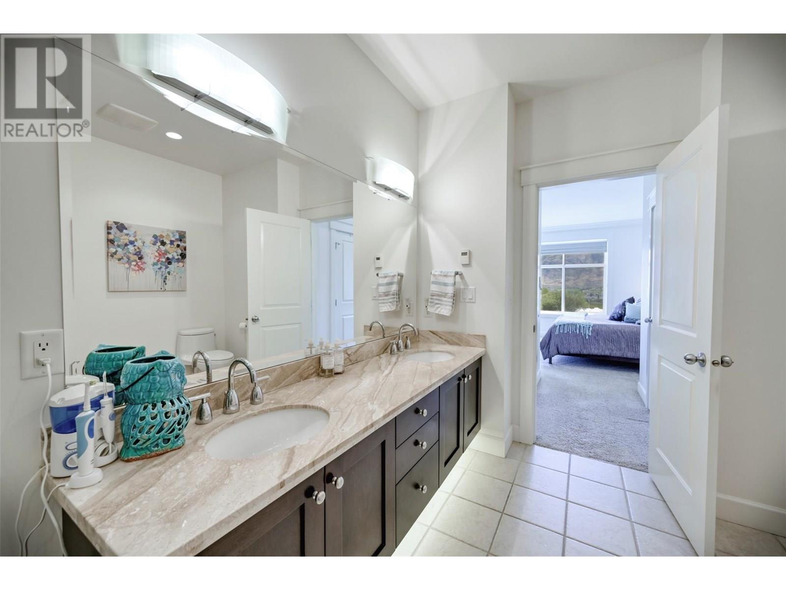 4215 PEBBLE BEACH Drive, Osoyoos