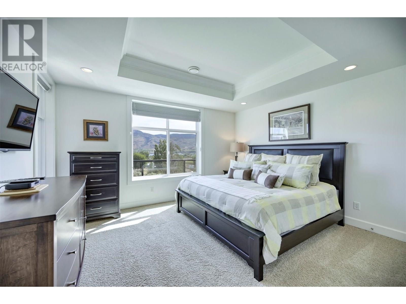 4215 PEBBLE BEACH Drive, Osoyoos