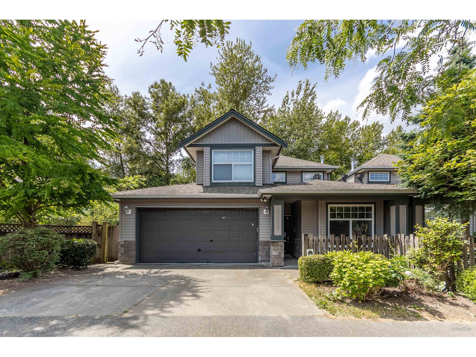 Photo 1 of 10627 144th Street, Surrey BC