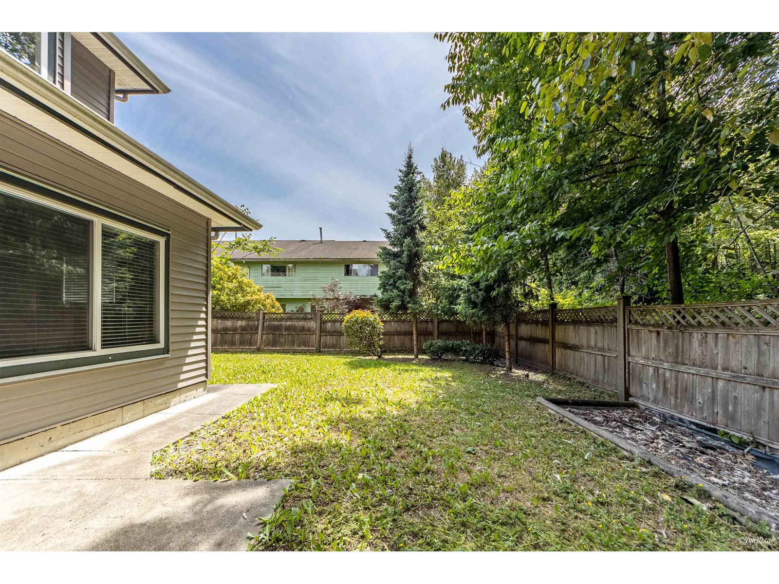 Photo 24 of 10627 144th Street, Surrey BC