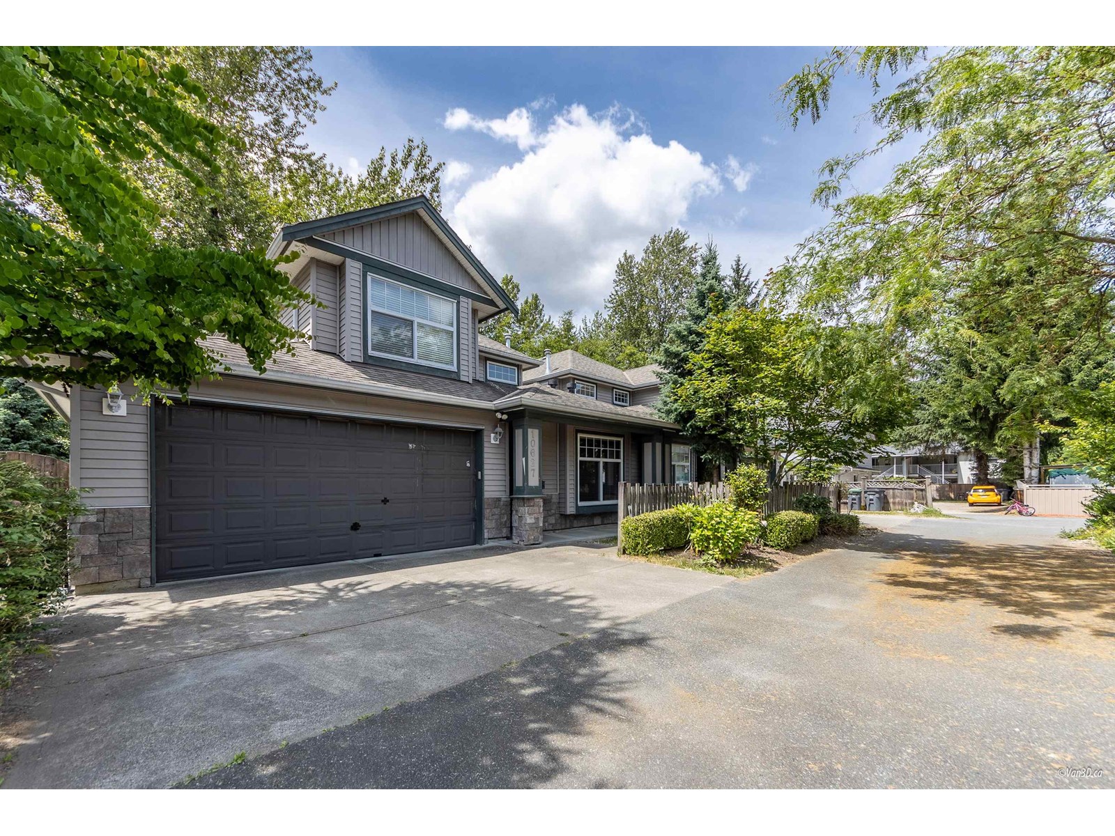 Photo 25 of 10627 144th Street, Surrey BC