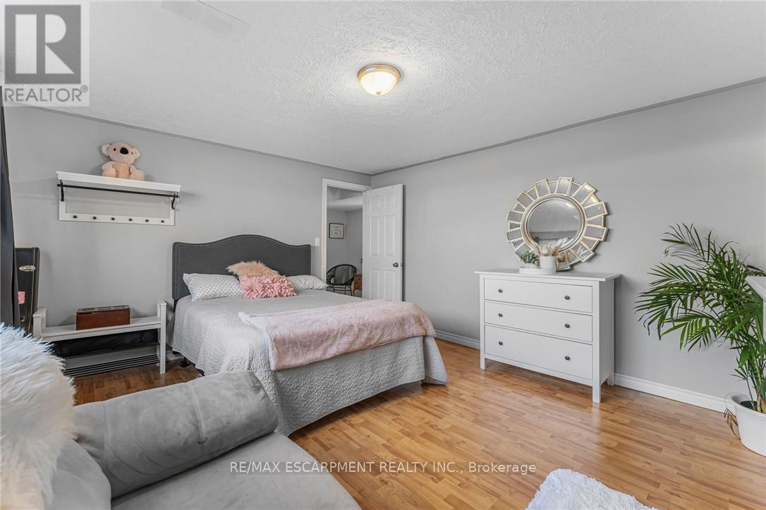 Photo 2 of 7761 Canborough Road, Haldimand ON