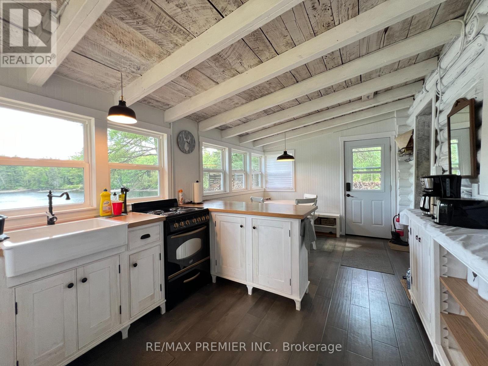 Photo 12 of 1130 Colony Road, Lake Of Bays ON