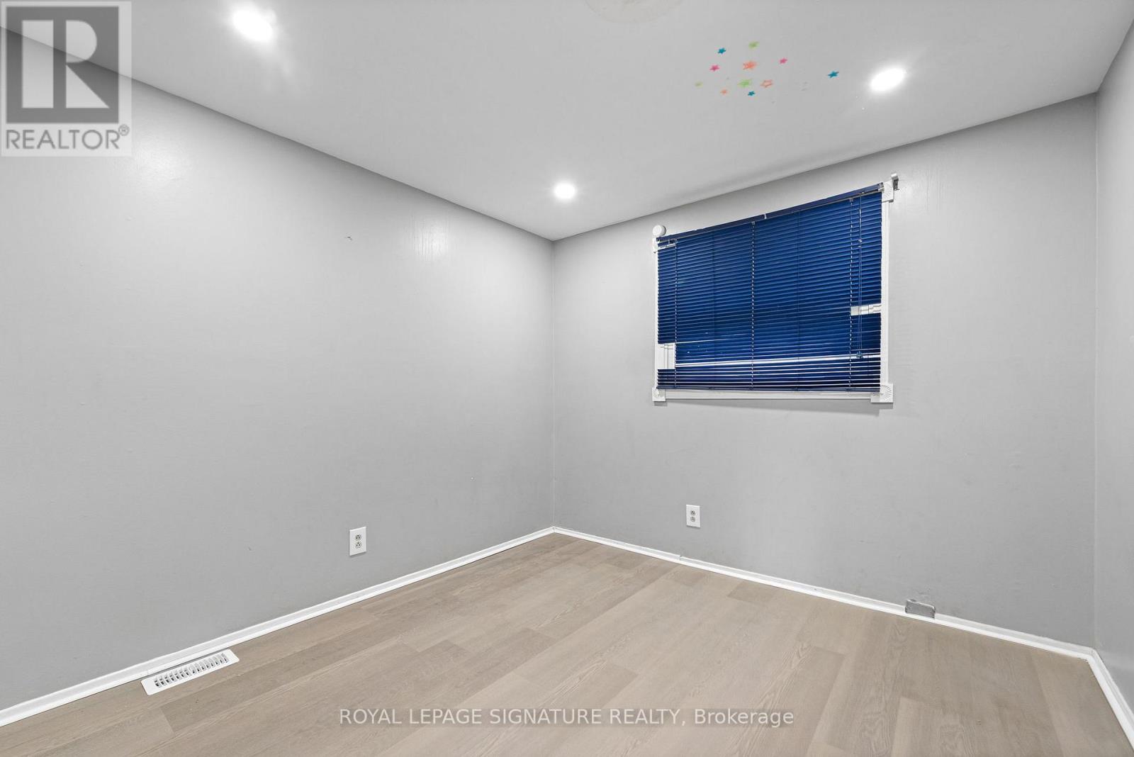 Photo 13 of 32 A Crossley Drive, Port Hope ON