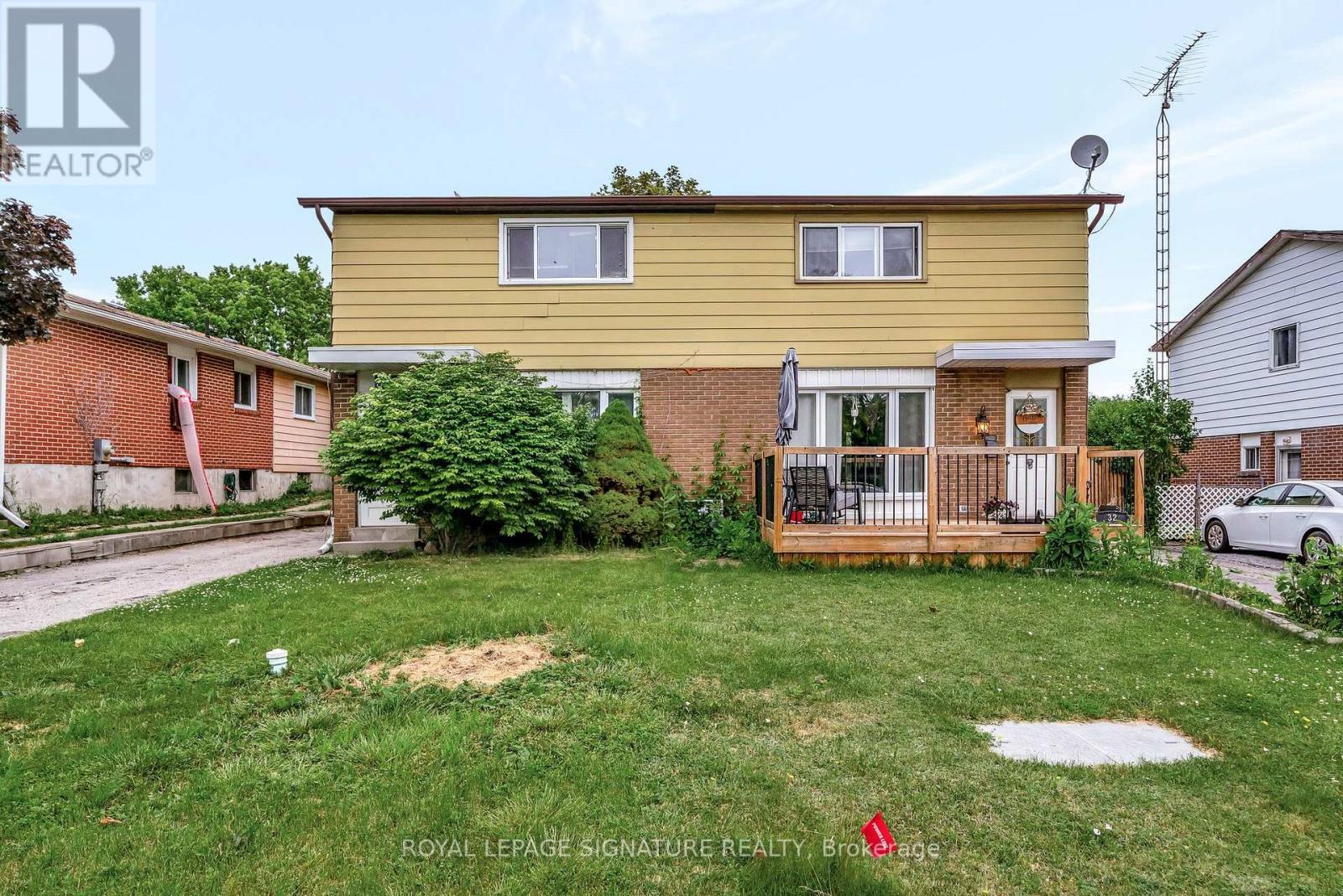 Photo 2 of 32 A Crossley Drive, Port Hope ON