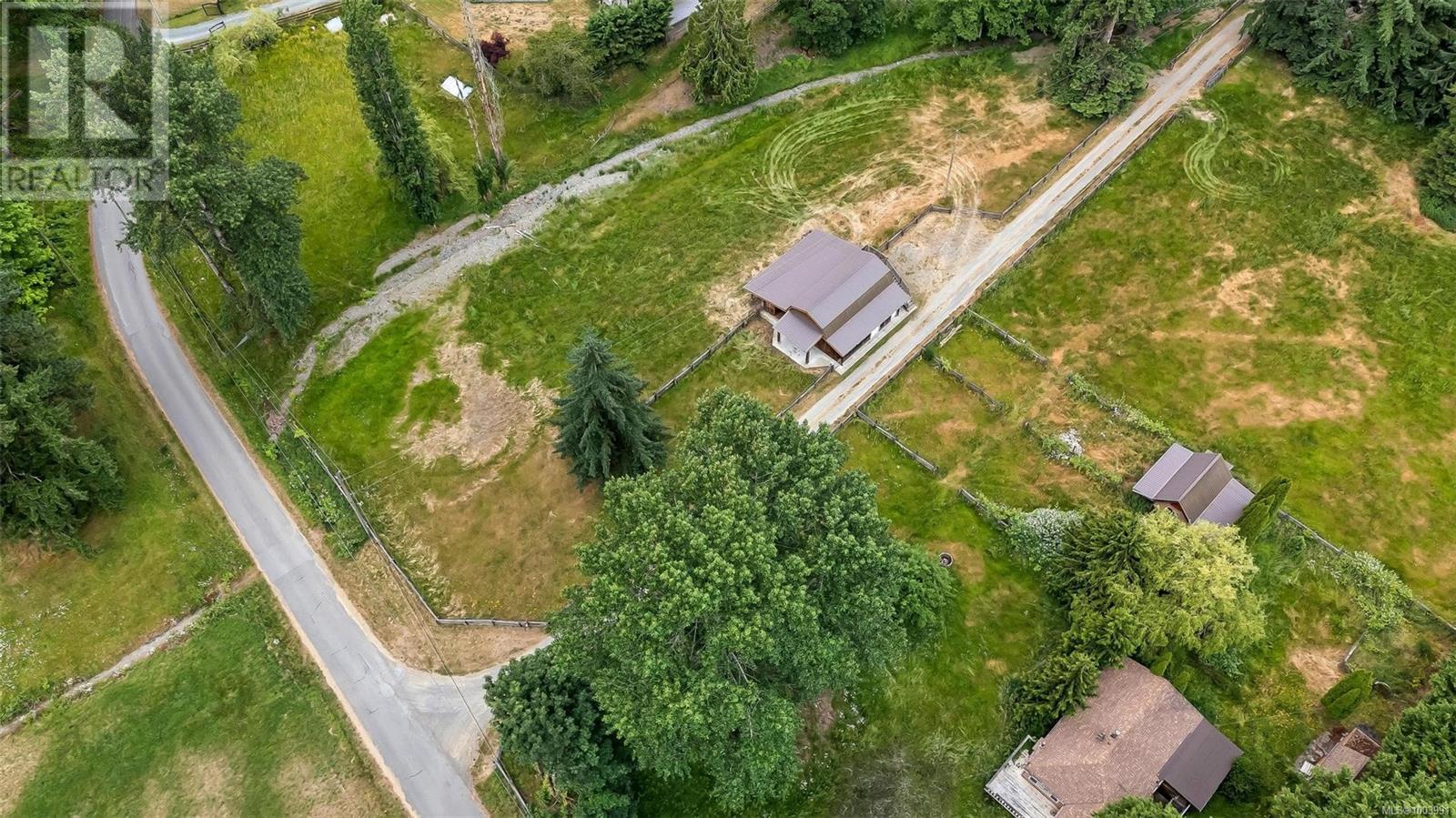 Photo 15 of 7518 Rosevear Rd, Duncan BC
