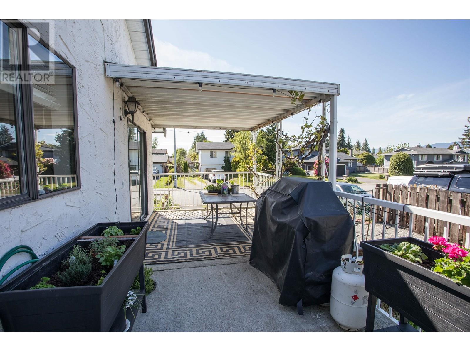 18985 119B AVENUE, Pitt Meadows real estate listing R2998770