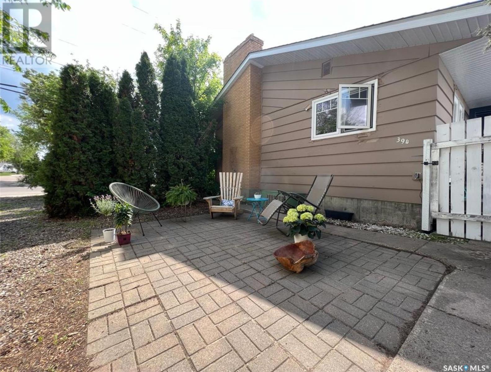 Photo 17 of 394 3rd Avenue Se, Swift Current SK