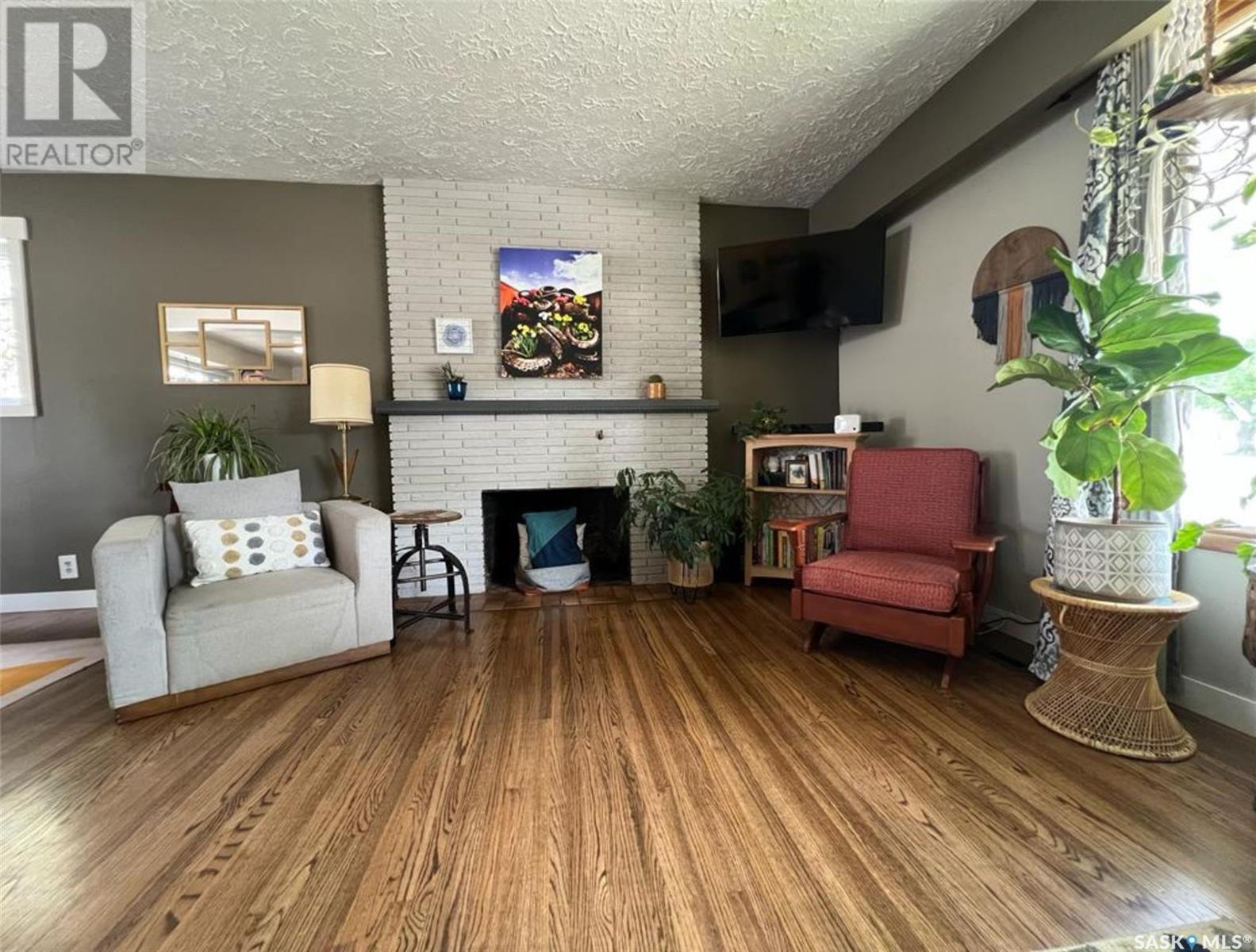 Photo 20 of 394 3rd Avenue Se, Swift Current SK