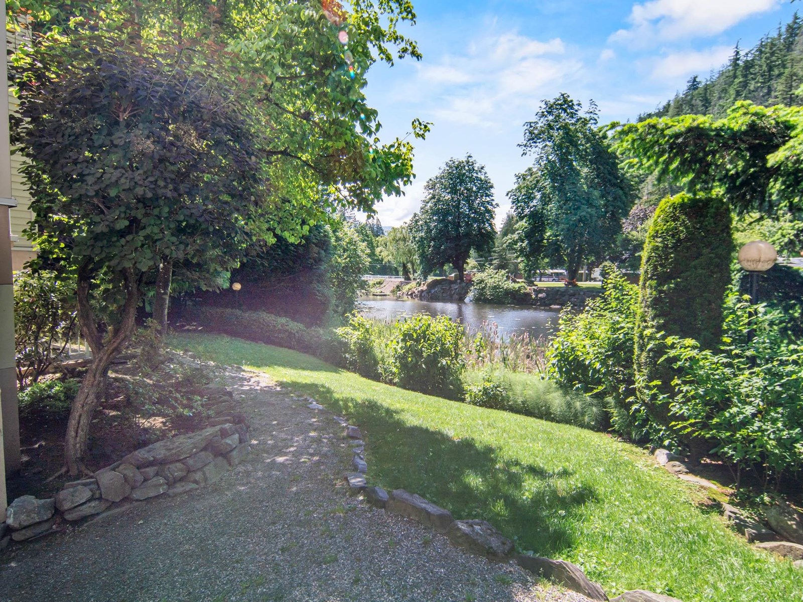 106 170 CEDAR AVENUE, Harrison Hot Springs, Harrison Hot Springs