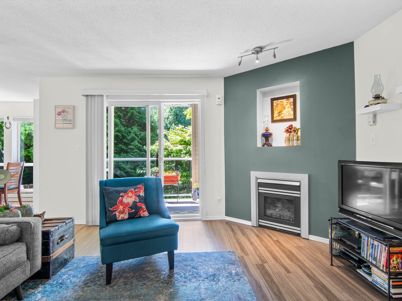 106 170 CEDAR AVENUE, Harrison Hot Springs, Harrison Hot Springs