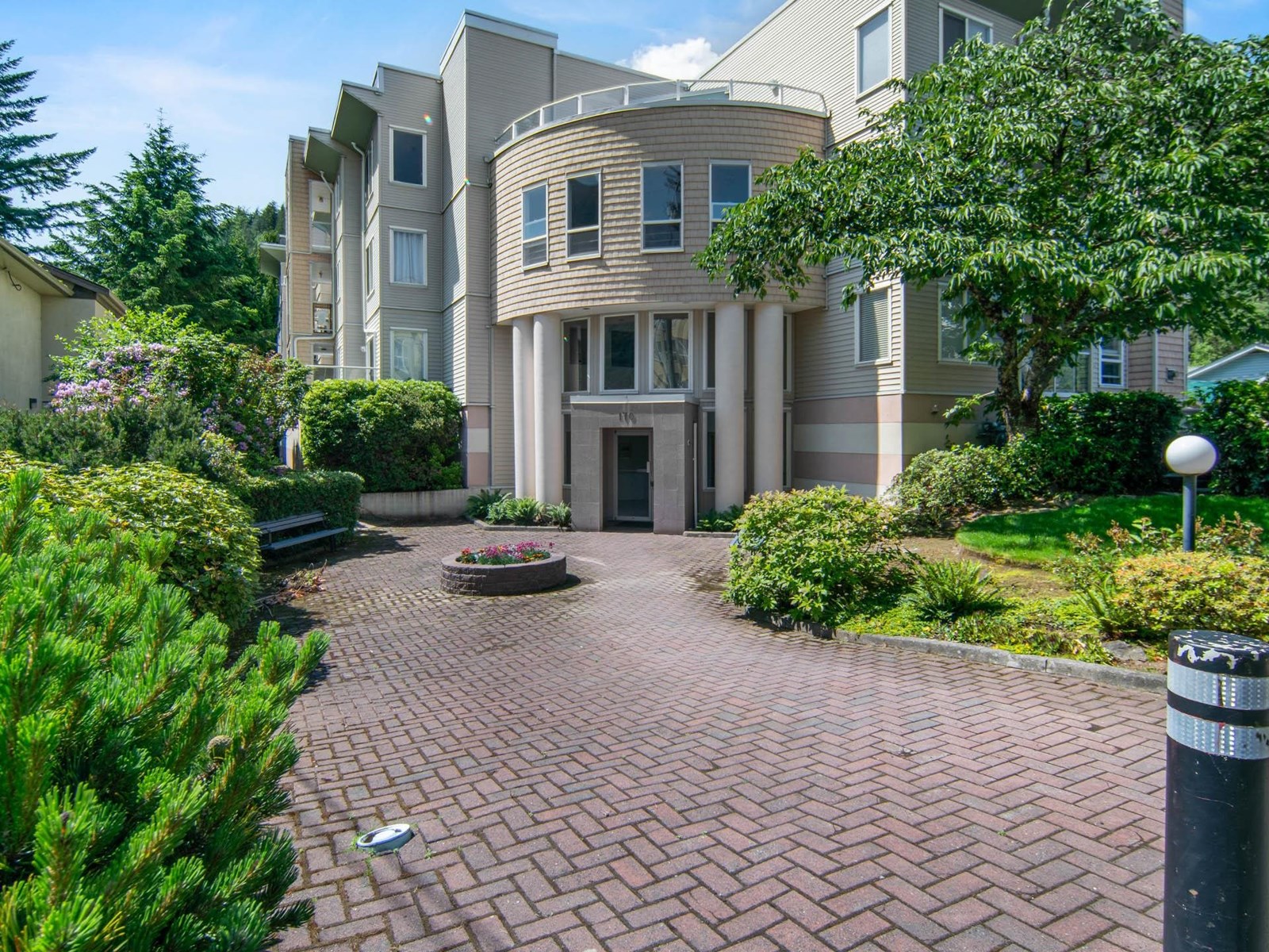 106 170 CEDAR AVENUE, Harrison Hot Springs, Harrison Hot Springs