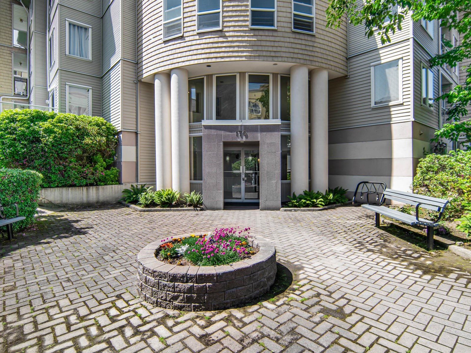 106 170 CEDAR AVENUE, Harrison Hot Springs, Harrison Hot Springs