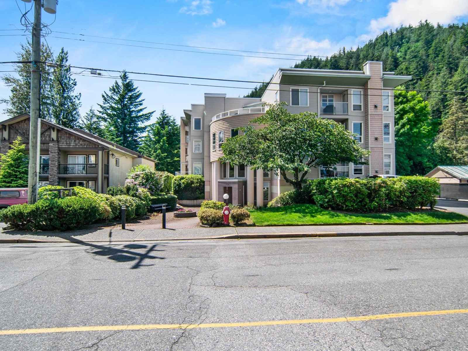 106 170 CEDAR AVENUE, Harrison Hot Springs, Harrison Hot Springs