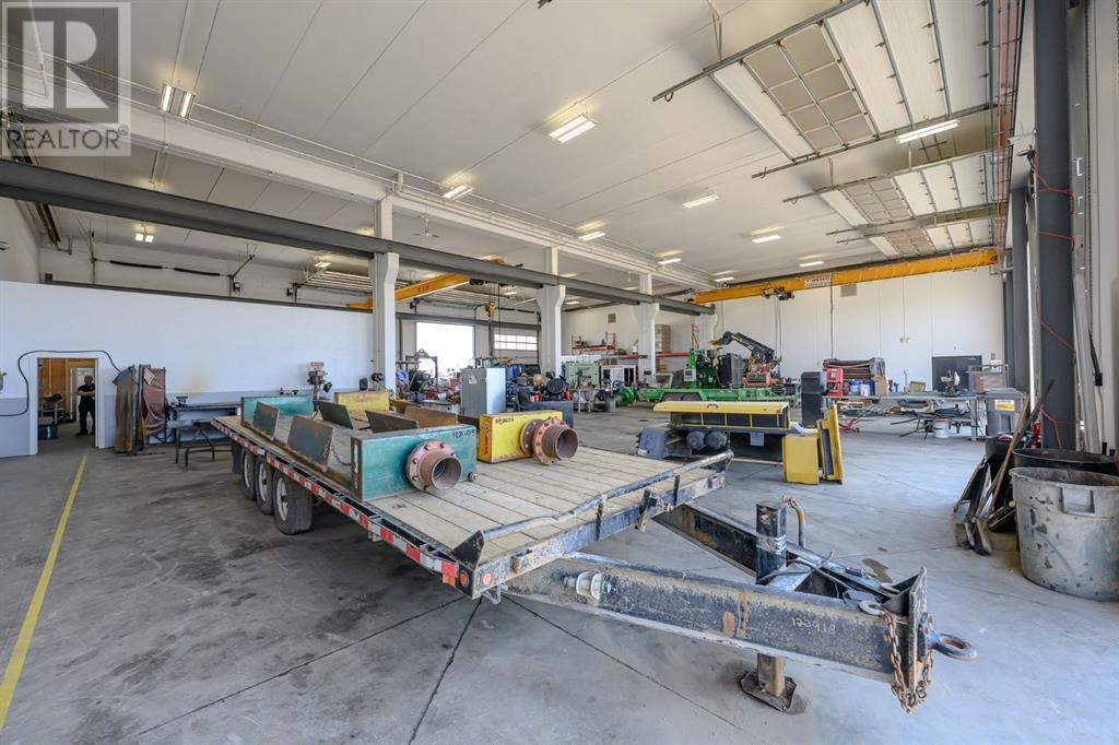 Photo 10 of 10211 97 Avenue, Clairmont AB