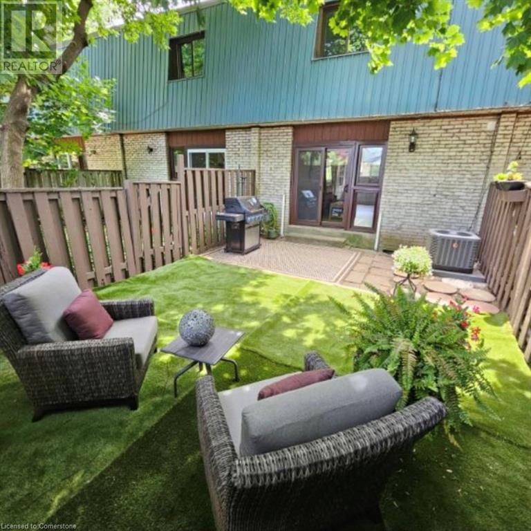 Photo 12 of 621 Francis Road, Burlington ON