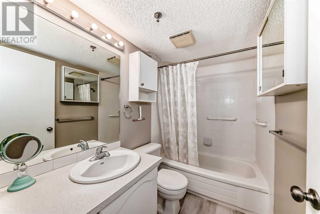 Single Family House for Sale in   University Drive NW University Heights Calgary 