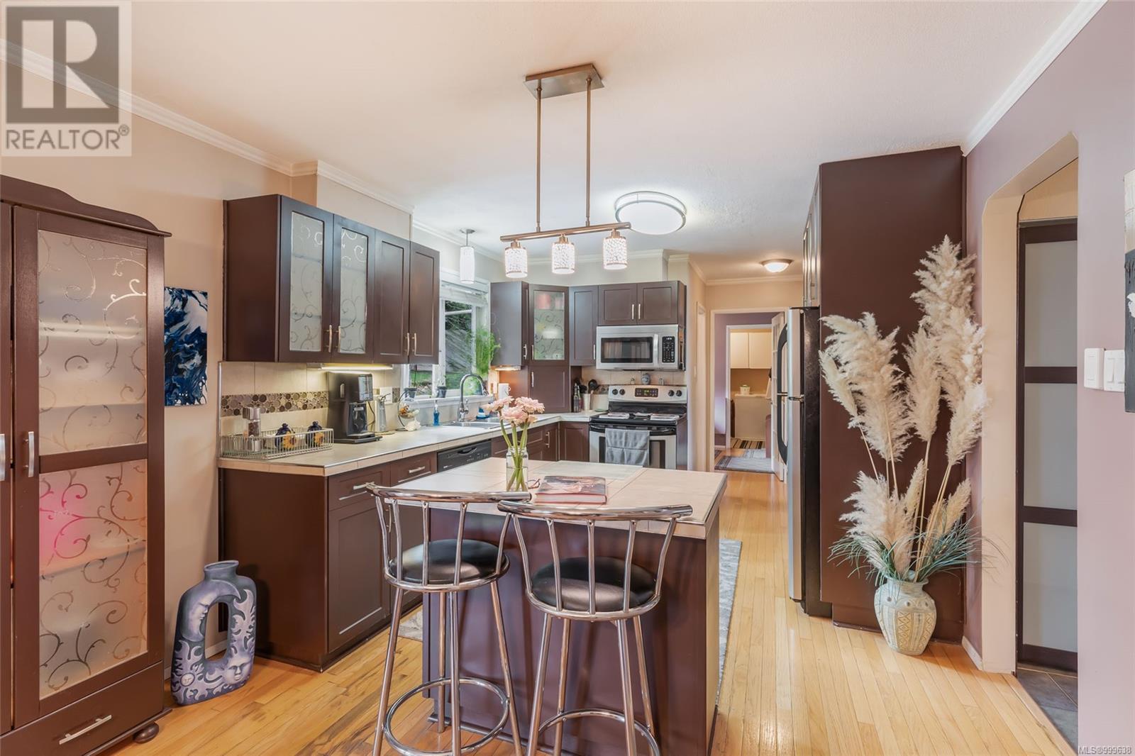7413 ANDREA CRES - Image 4