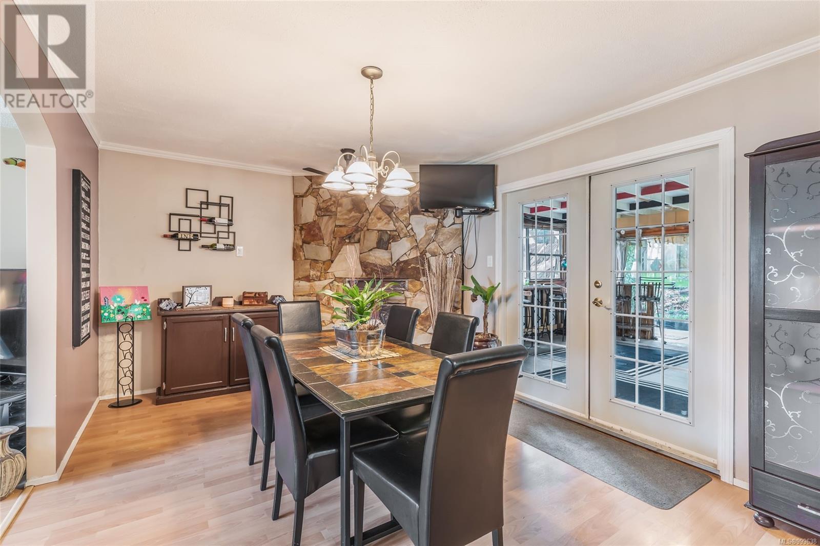 7413 ANDREA CRES - Image 2