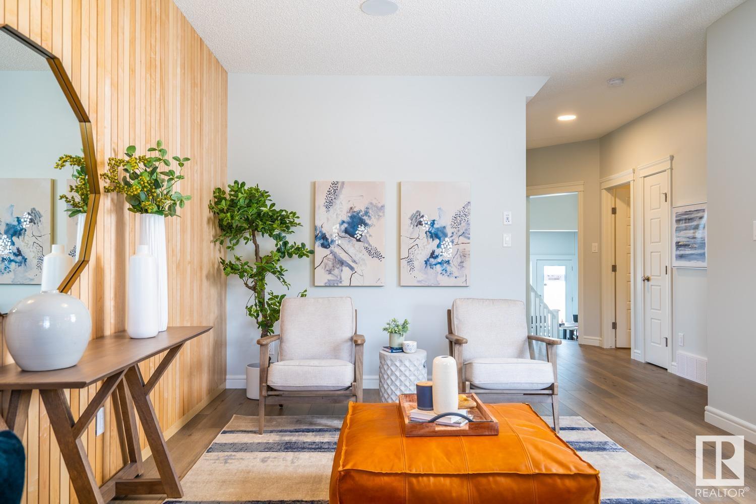Photo 6 of 12119 34 Av Sw, Edmonton AB