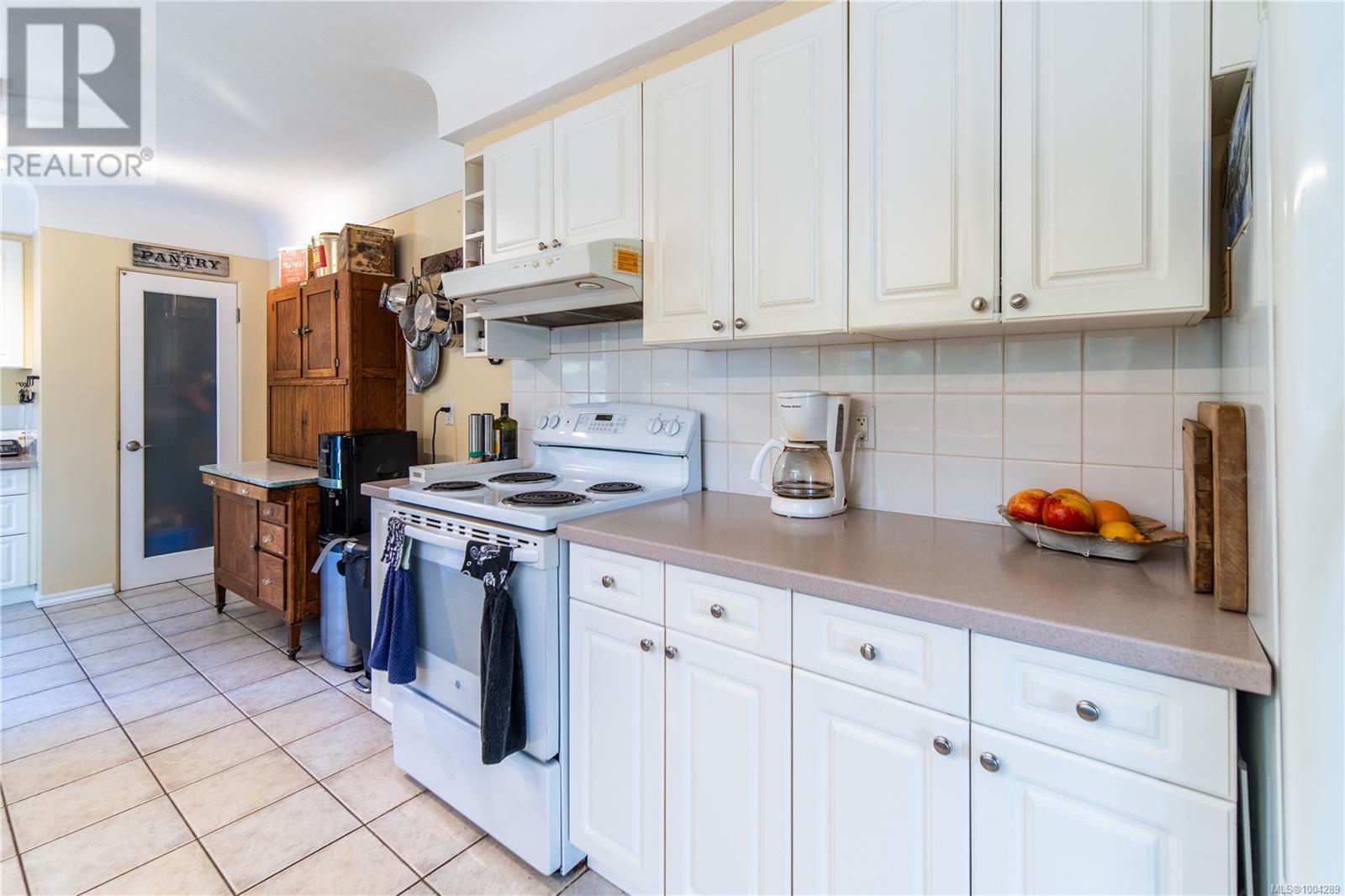 3225 Otter Point Rd, Sooke