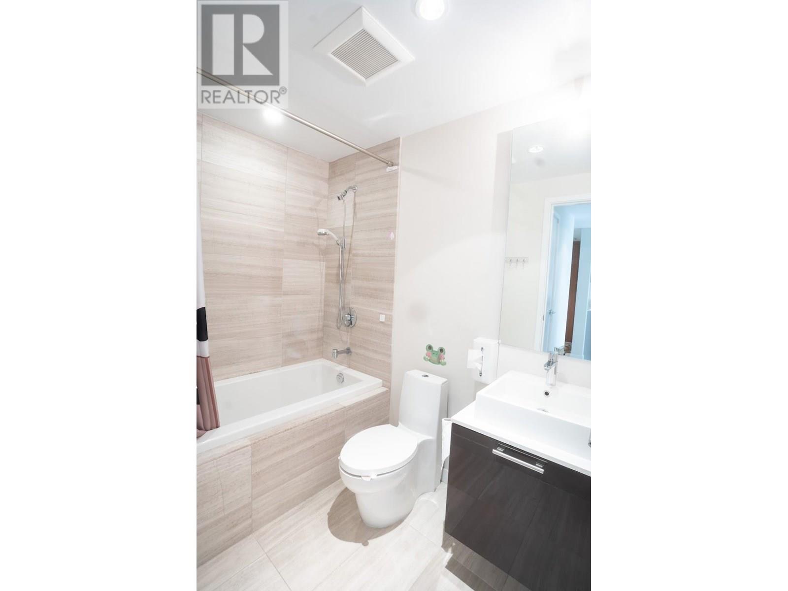 Photo 3 of 404 5111 Brighouse Way, Richmond BC