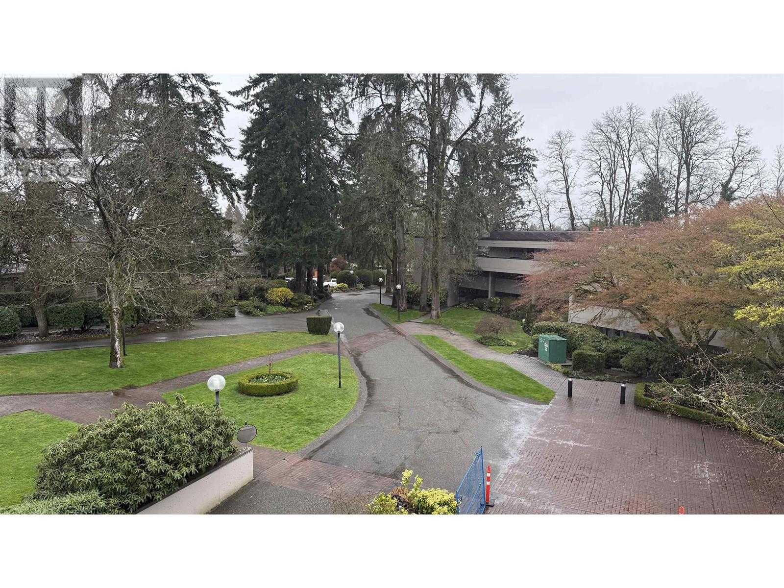 Photo 4 of 512 4900 Cartier Street, Vancouver BC