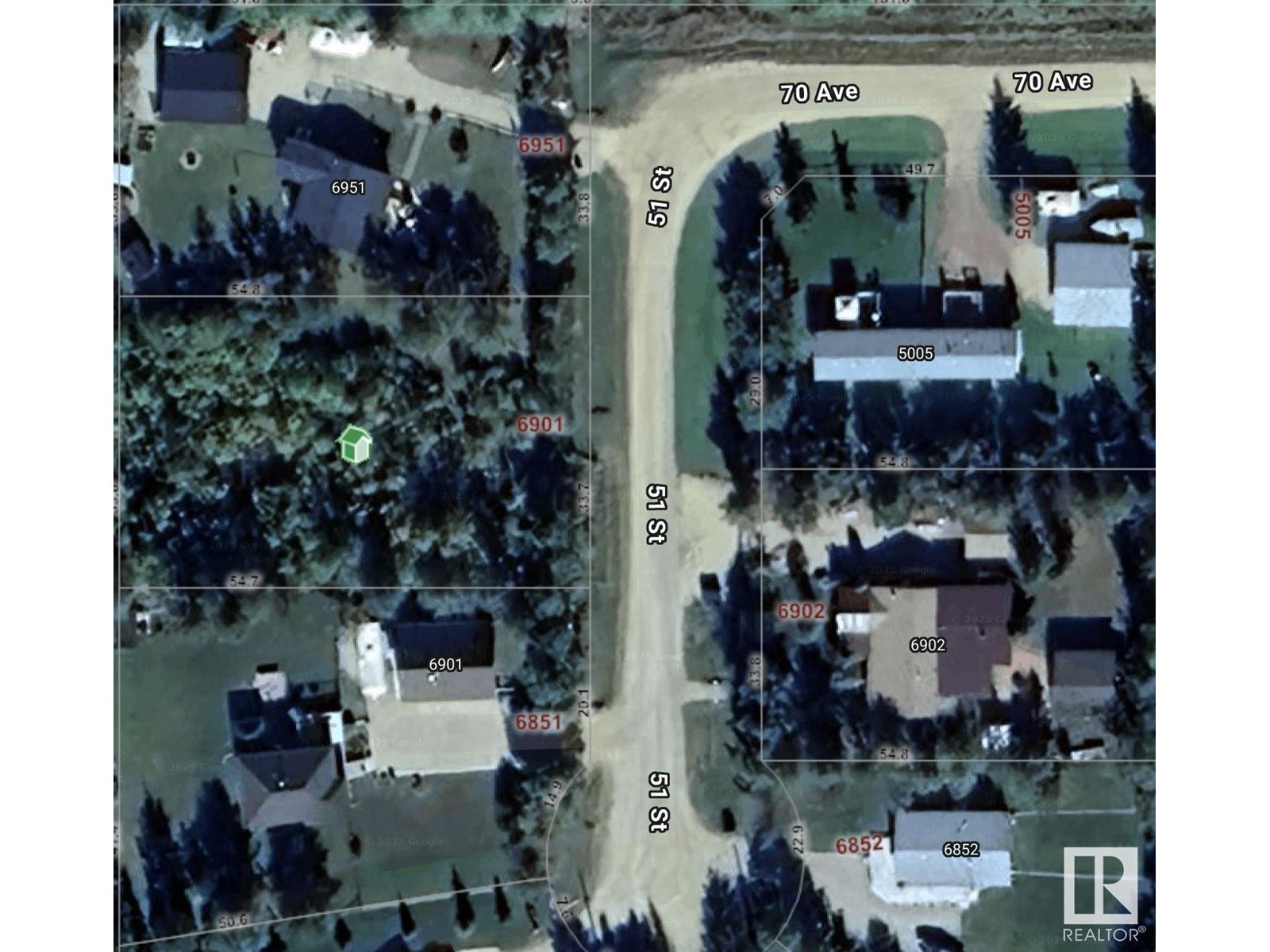 Photo 2 of 6901 51 St, Rural Wetaskiwin County AB