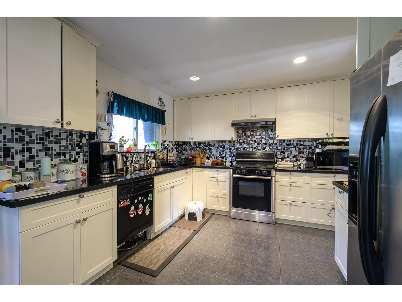 Photo 13 of 7158 114 A Street, Delta BC