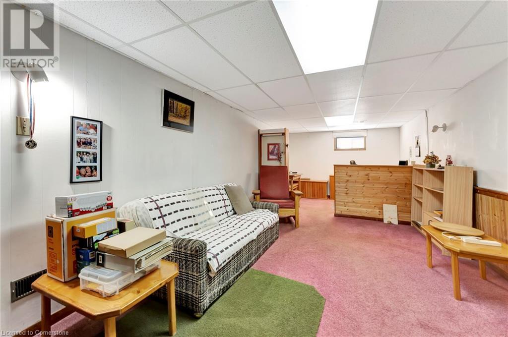 Photo 19 of 429 Norrie Crescent, Burlington ON
