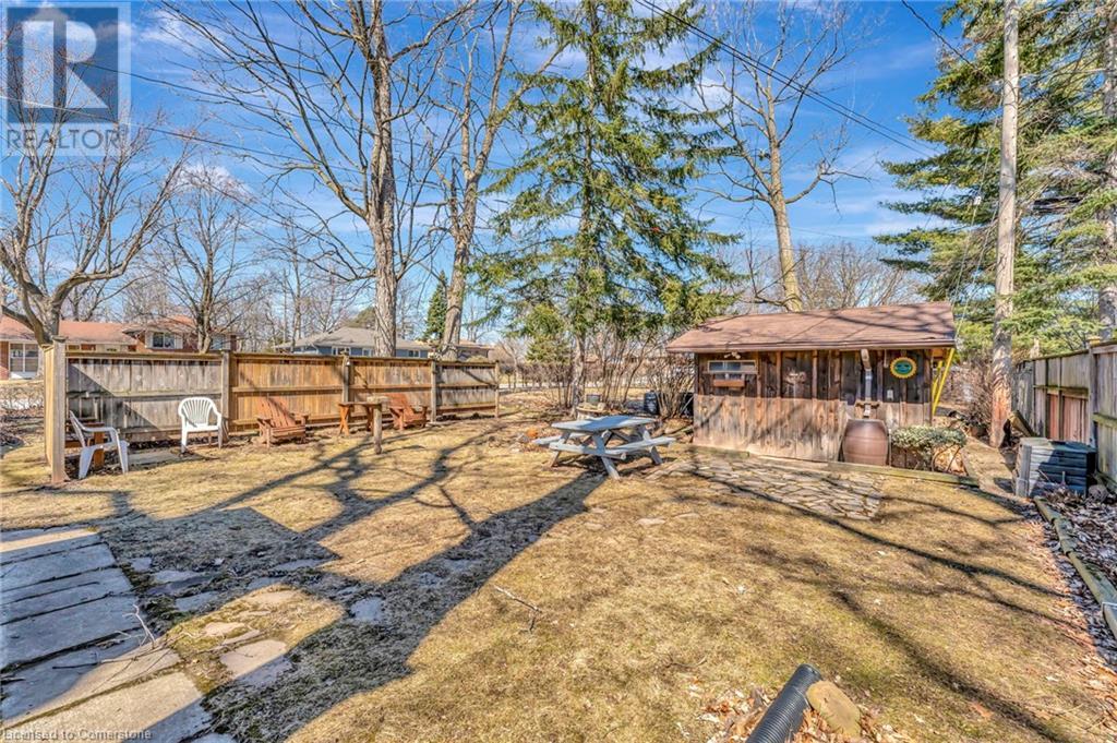 Photo 25 of 429 Norrie Crescent, Burlington ON