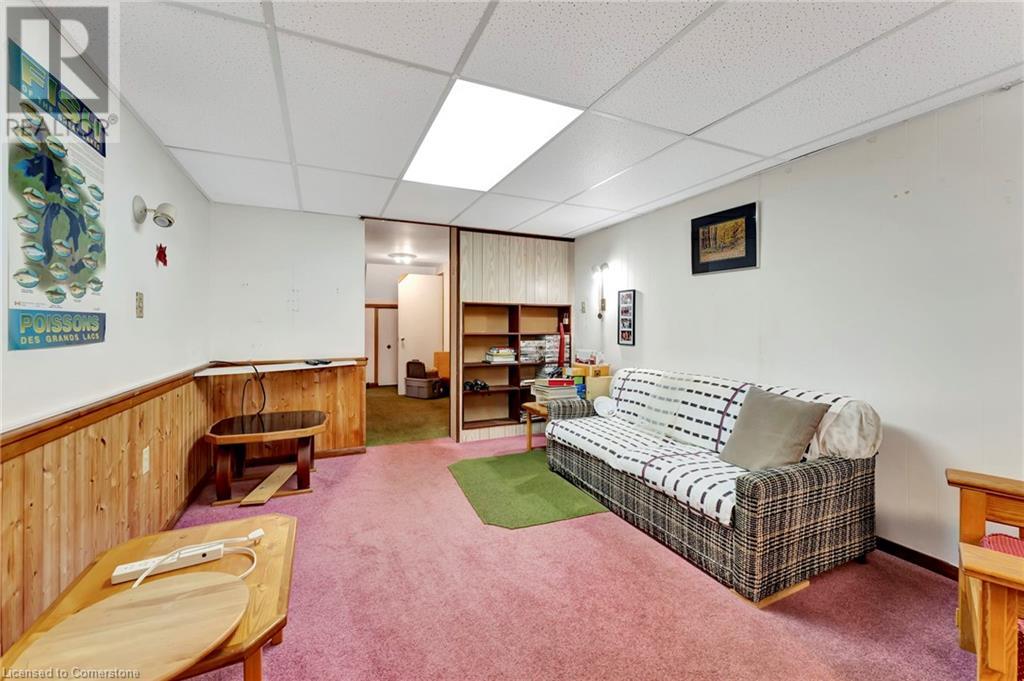 Photo 22 of 429 Norrie Crescent, Burlington ON