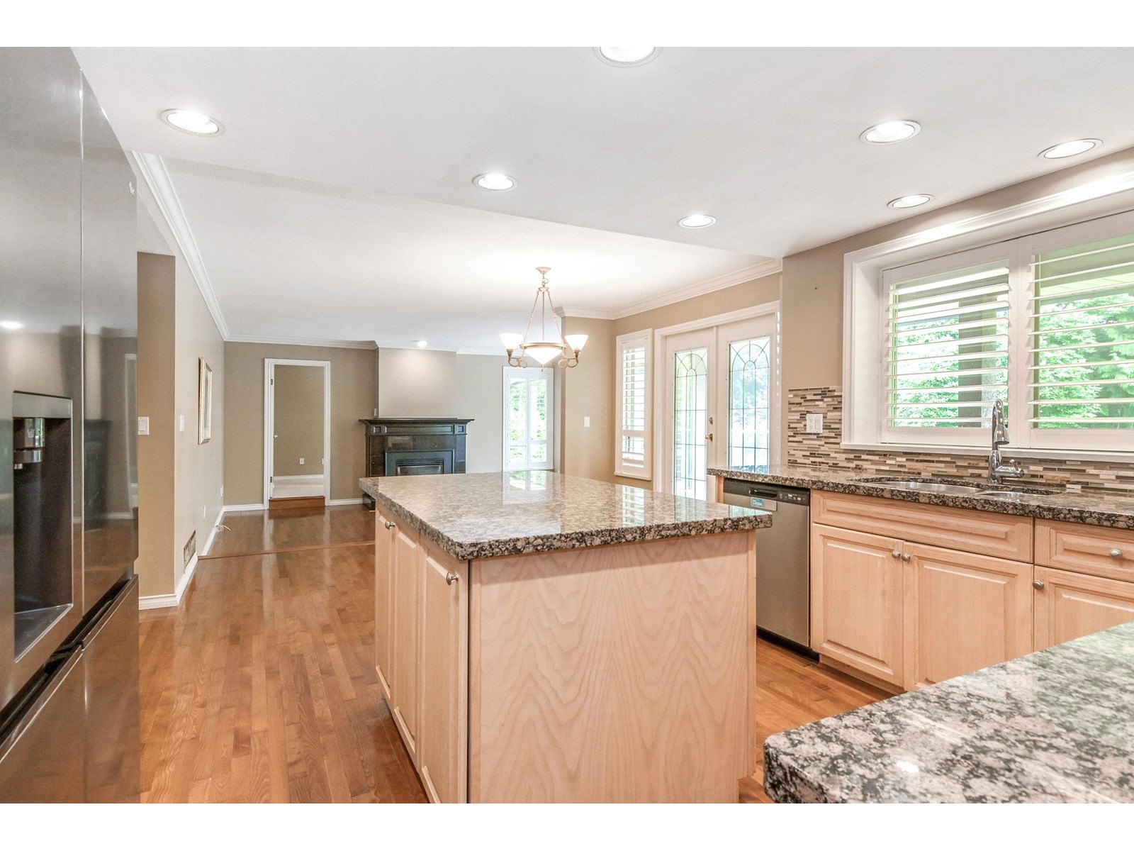 Photo 10 of 12090 57 Avenue, Surrey BC