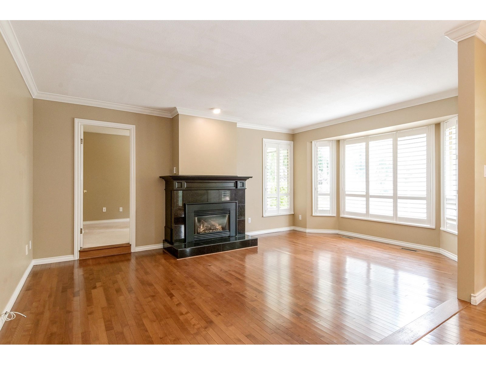 Photo 11 of 12090 57 Avenue, Surrey BC