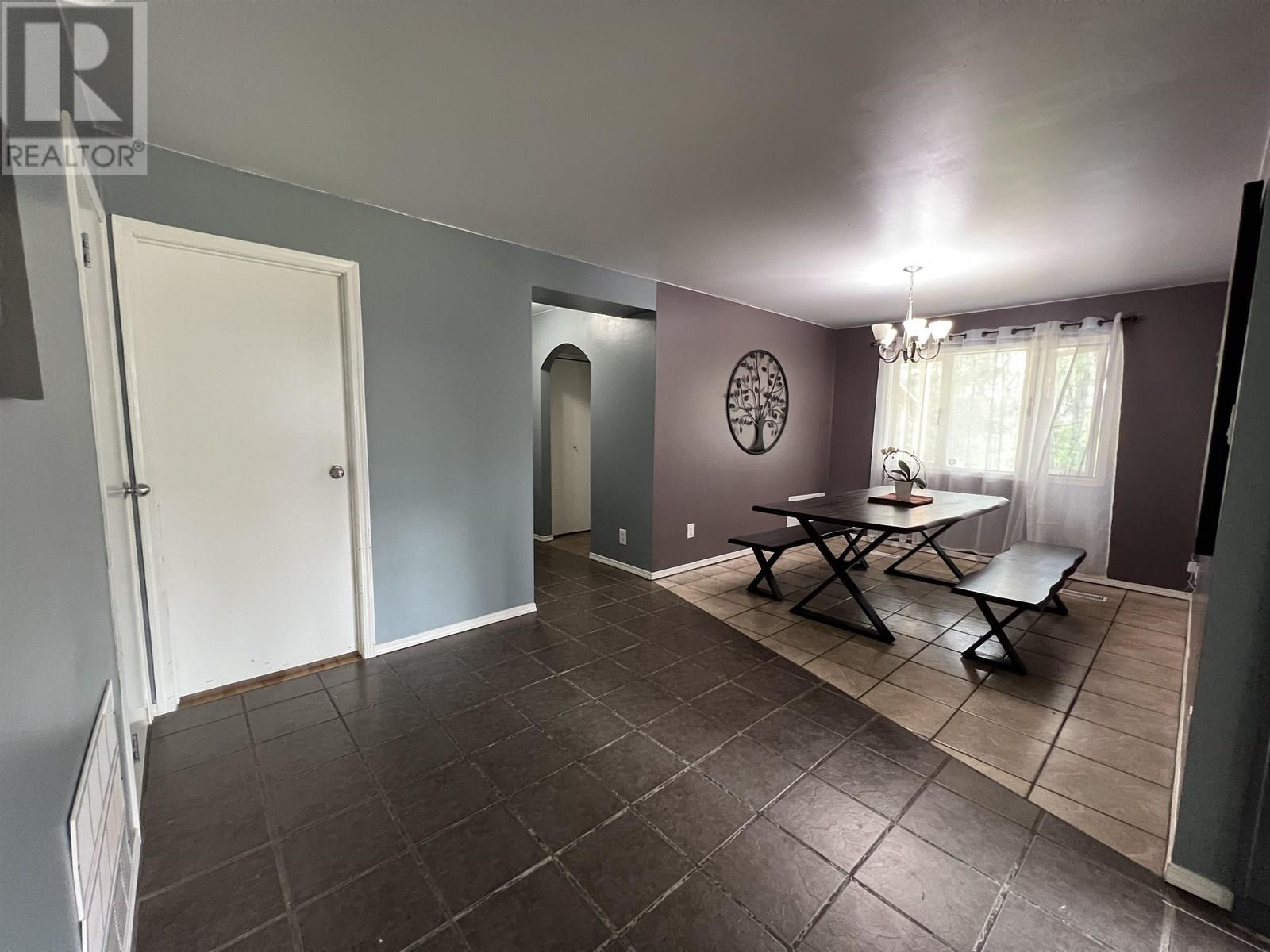 16 WALSH ROAD - 8