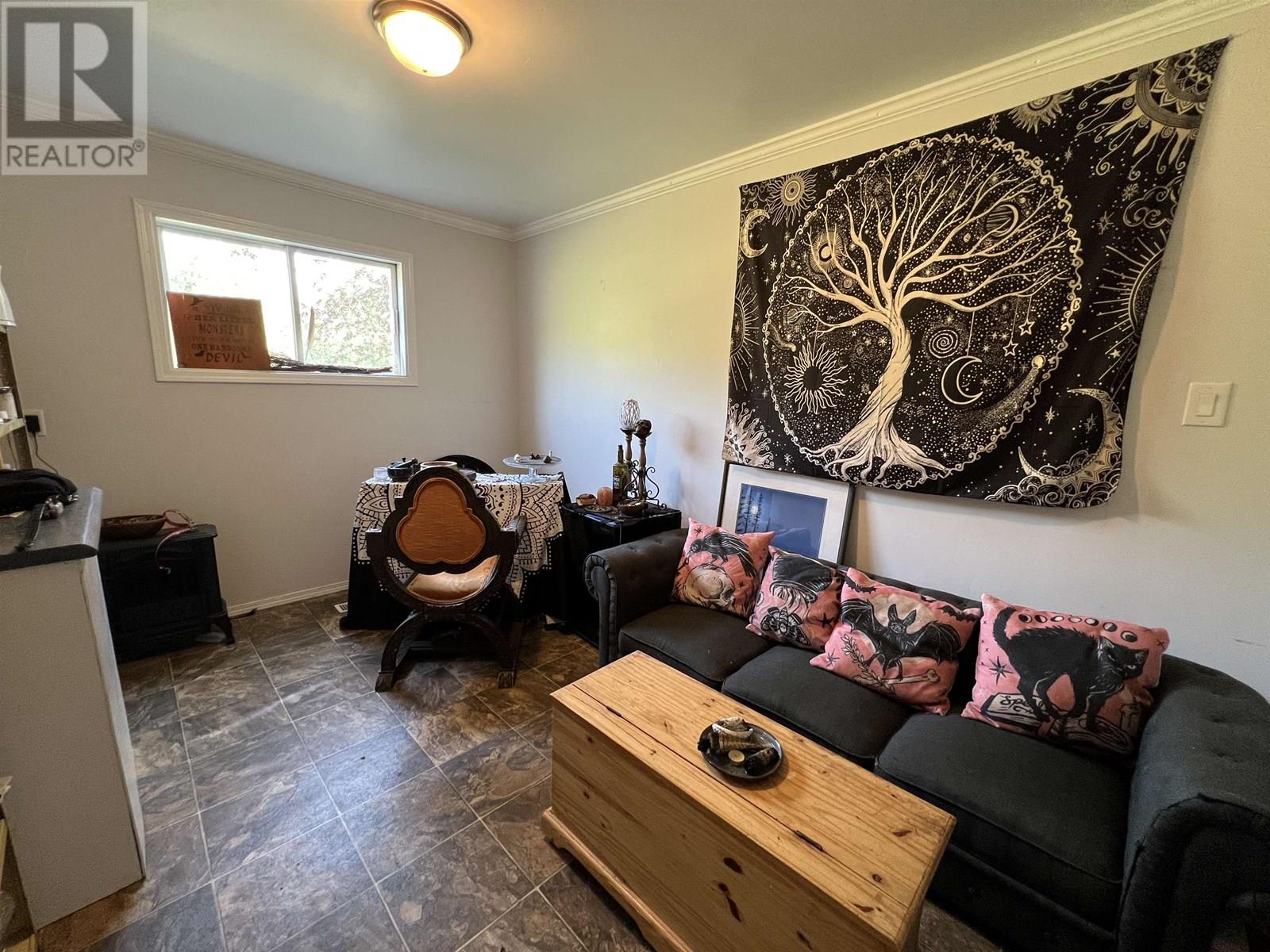 16 WALSH ROAD - 16