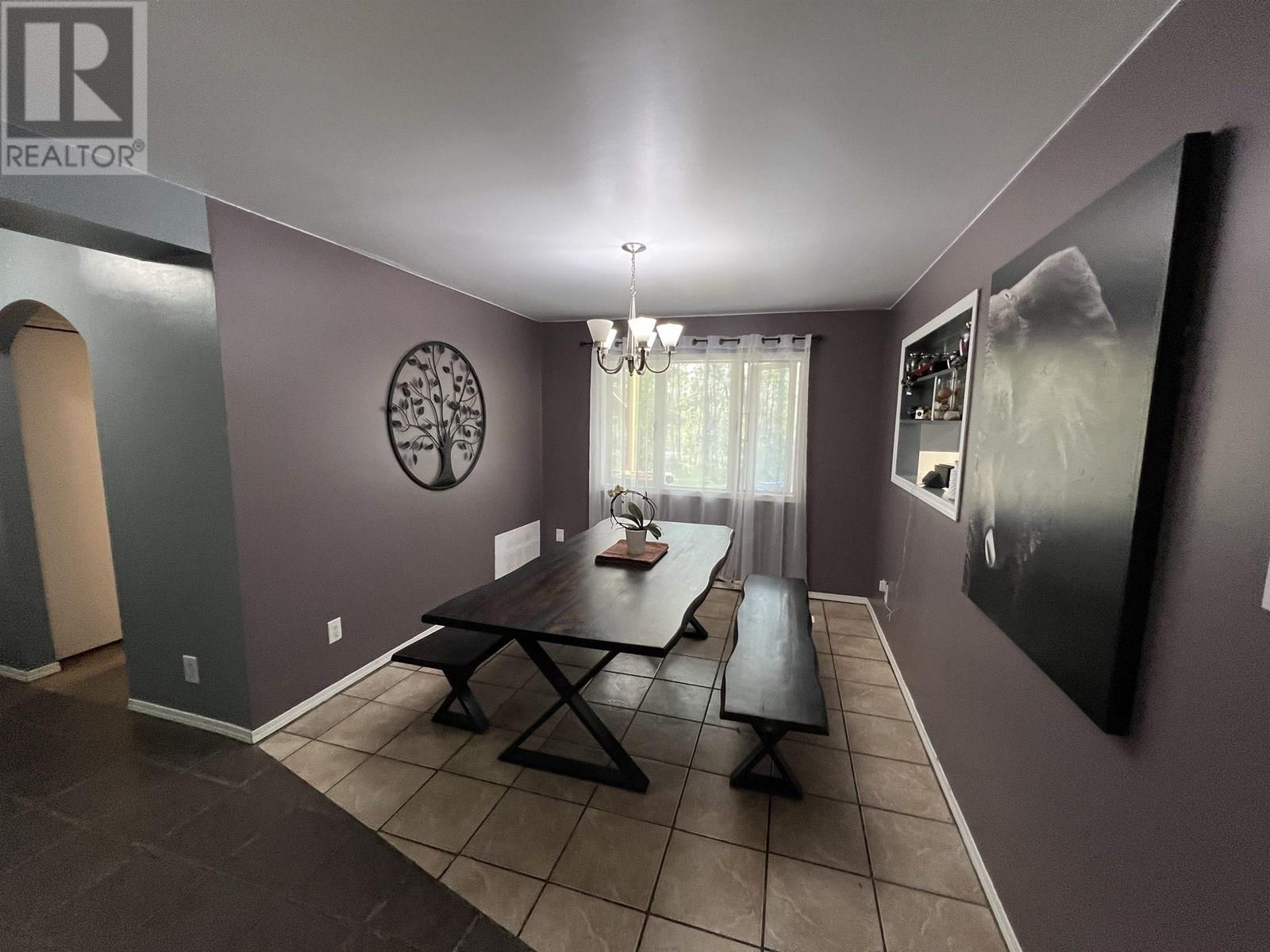 16 WALSH ROAD - 9