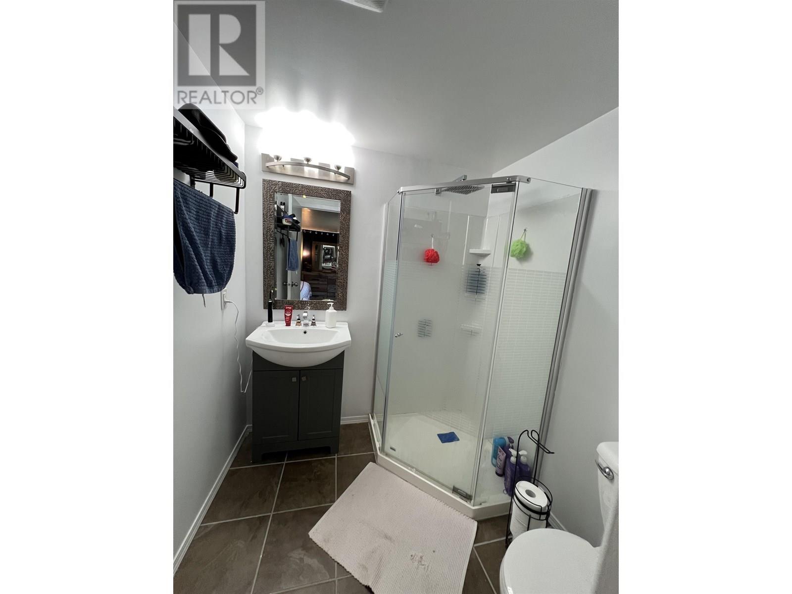 16 WALSH ROAD - 25