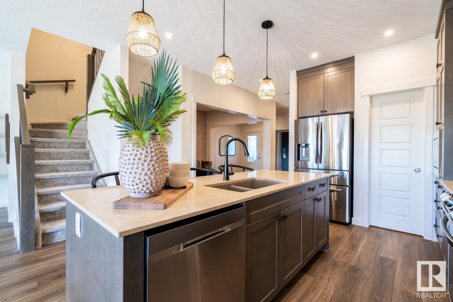 Photo 10 of 2237 194 A St Nw, Edmonton AB