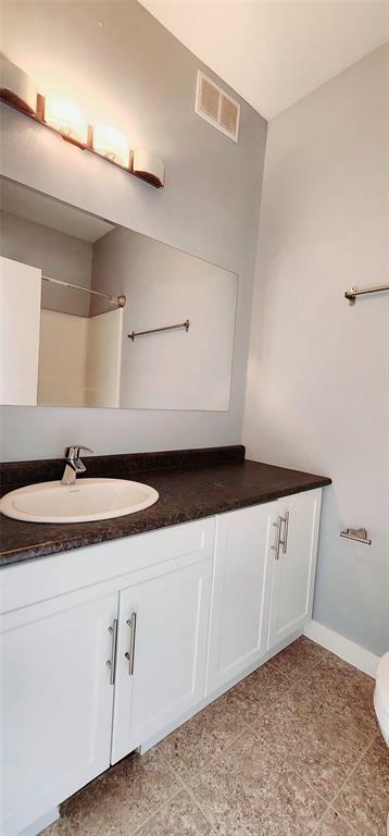 Photo 34 of 110 Hazelton Drive, Winnipeg MB