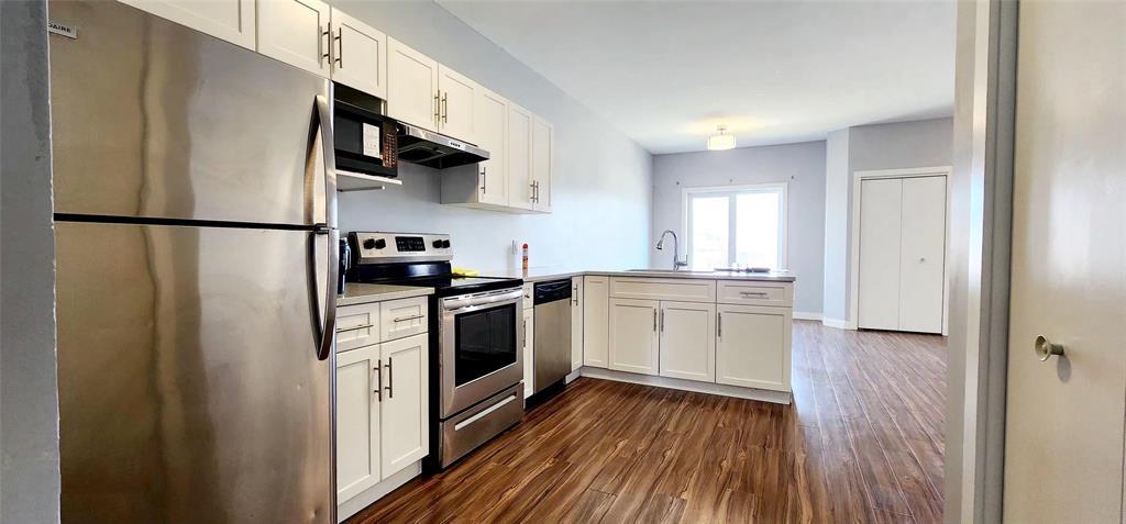 Photo 18 of 110 Hazelton Drive, Winnipeg MB